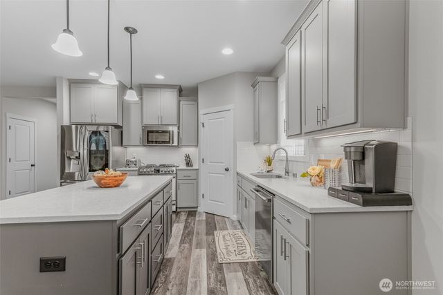 10215 NE 104th Street, Vancouver, WA 98662