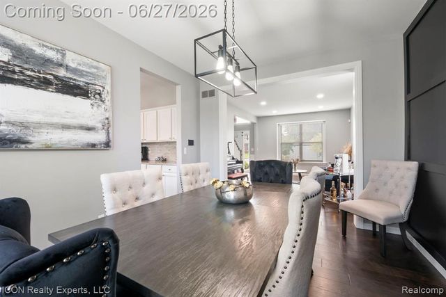 884 Grandview Drive, Commerce Twp, MI 48390