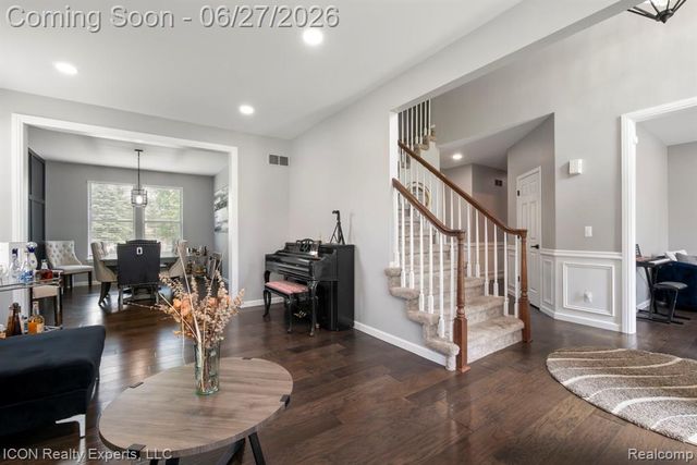 884 Grandview Drive, Commerce Twp, MI 48390