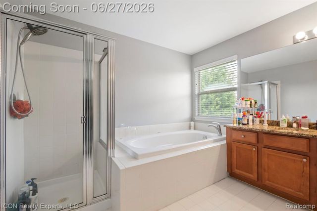 884 Grandview Drive, Commerce Twp, MI 48390