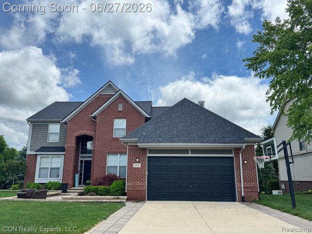 884 Grandview Drive, Commerce Twp, MI 48390