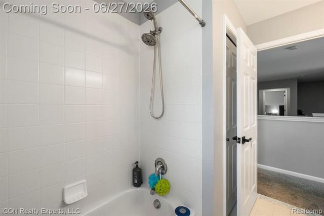 884 Grandview Drive, Commerce Twp, MI 48390