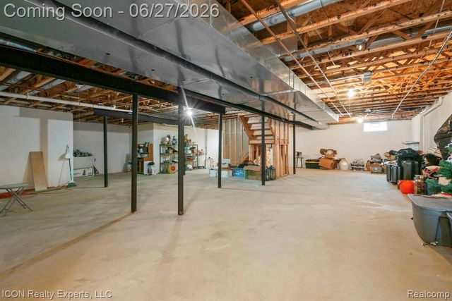 884 Grandview Drive, Commerce Twp, MI 48390