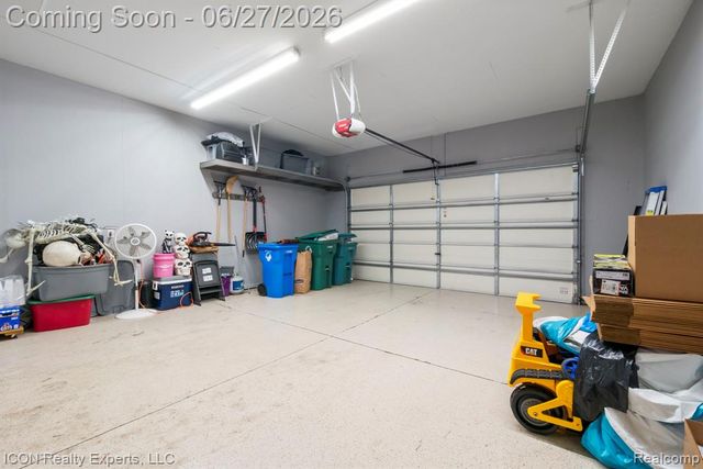 884 Grandview Drive, Commerce Twp, MI 48390