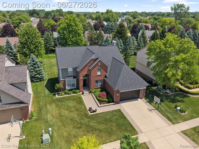 884 Grandview Drive, Commerce Twp, MI 48390