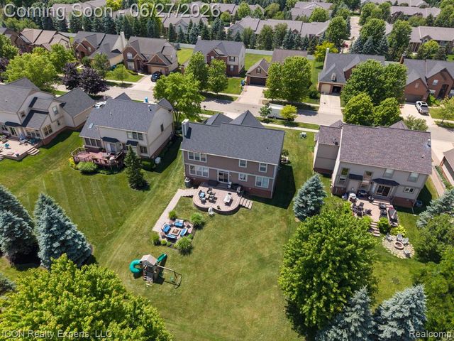 884 Grandview Drive, Commerce Twp, MI 48390