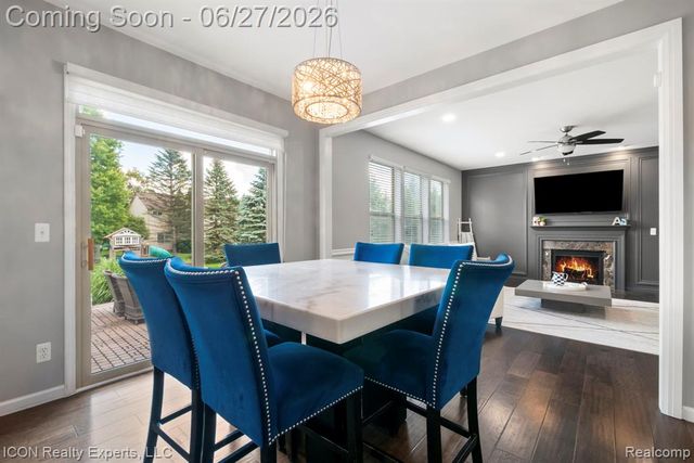 884 Grandview Drive, Commerce Twp, MI 48390