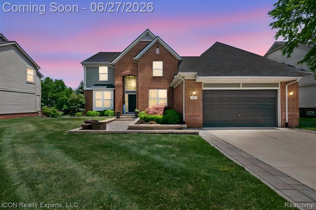 884 Grandview Drive, Commerce Twp, MI 48390