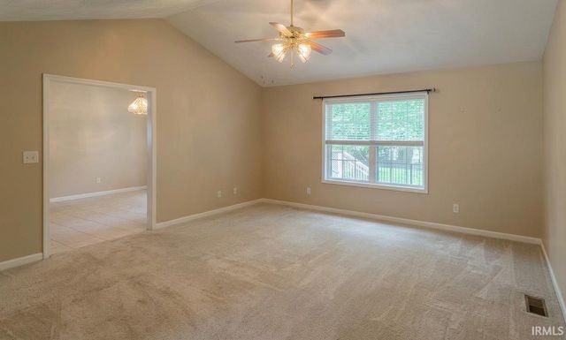 520 Riecken Drive, Evansville, IN 47711