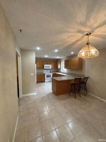 520 Riecken Drive, Evansville, IN 47711