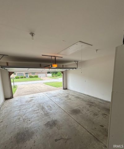 520 Riecken Drive, Evansville, IN 47711