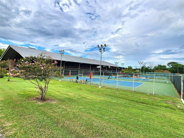 112 April Wind Court, Conroe, TX 77356