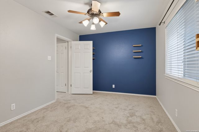 946 RIVERSTONE DR, San Antonio, TX 78258