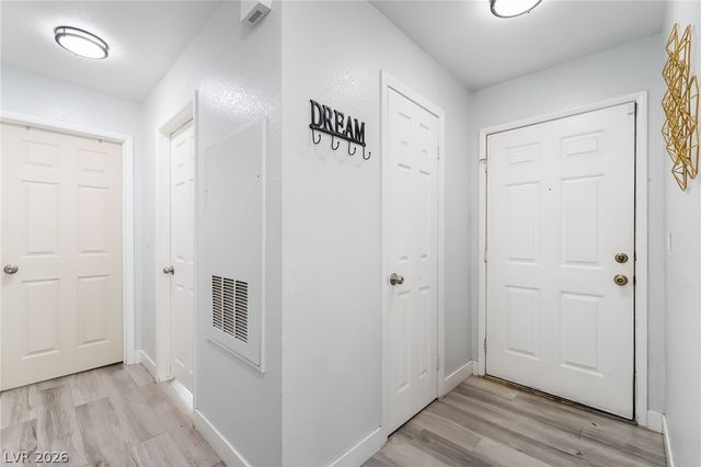 6250 West Flamingo Road 17, Las Vegas, NV 89103