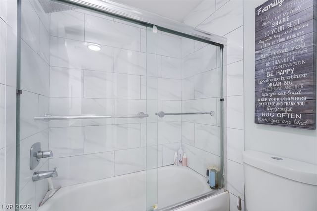 6250 West Flamingo Road 17, Las Vegas, NV 89103