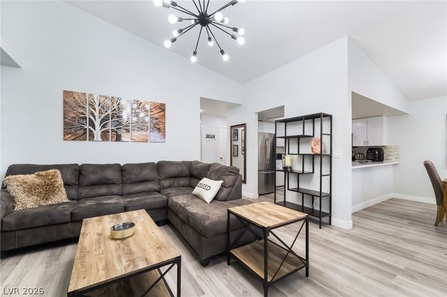 6250 West Flamingo Road 17, Las Vegas, NV 89103