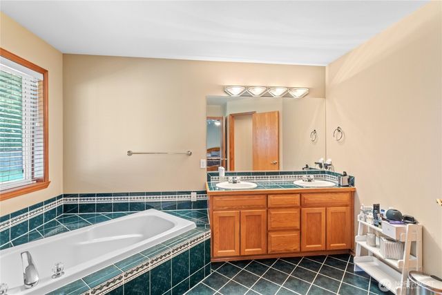 6904 227th Street Ct E, Spanaway, WA 98387