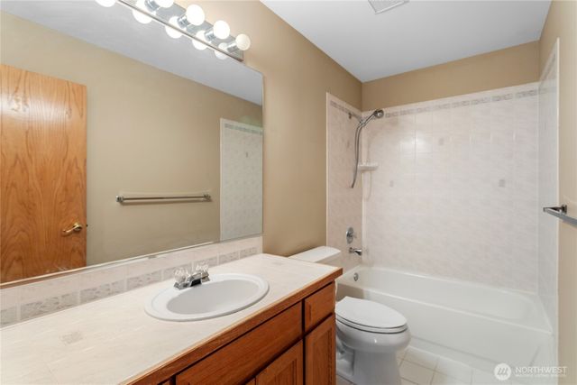 6904 227th Street Ct E, Spanaway, WA 98387