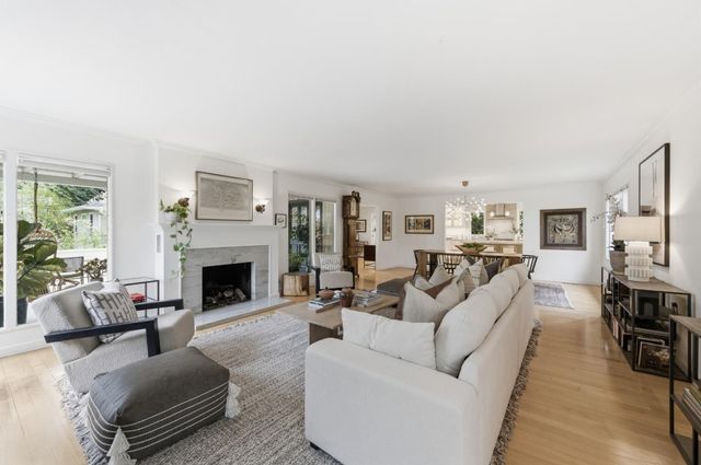 1700 Pine Knoll Drive, Belmont, CA 94002