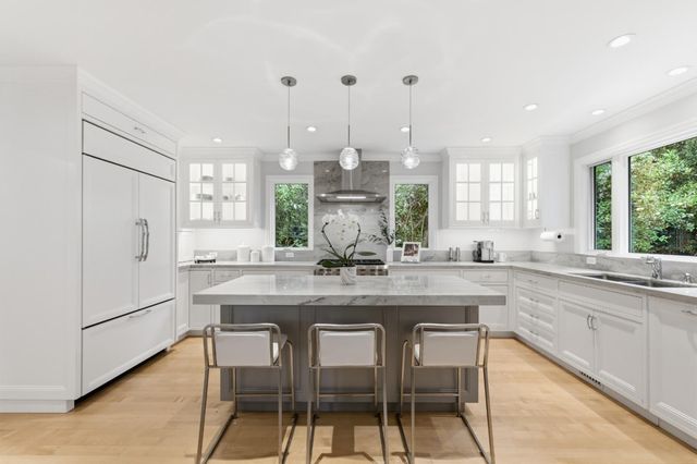 1700 Pine Knoll Drive, Belmont, CA 94002