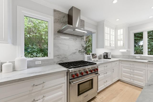 1700 Pine Knoll Drive, Belmont, CA 94002