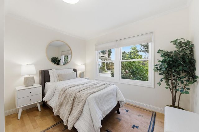 1700 Pine Knoll Drive, Belmont, CA 94002