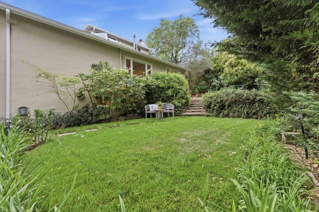 1700 Pine Knoll Drive, Belmont, CA 94002