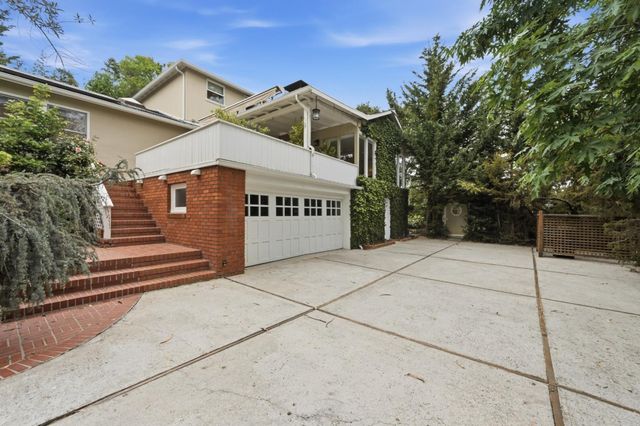 1700 Pine Knoll Drive, Belmont, CA 94002