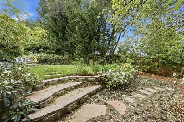 1700 Pine Knoll Drive, Belmont, CA 94002