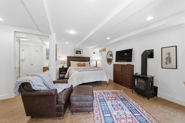 1700 Pine Knoll Drive, Belmont, CA 94002