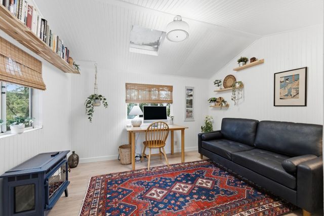 1700 Pine Knoll Drive, Belmont, CA 94002