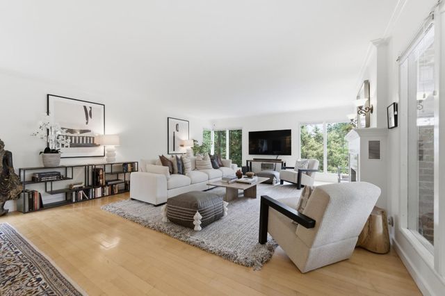 1700 Pine Knoll Drive, Belmont, CA 94002