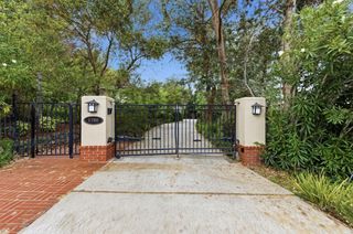 1700 Pine Knoll Drive, Belmont, CA 94002