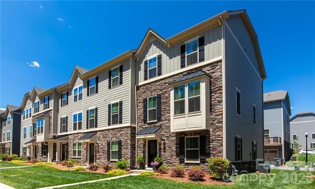 3023 Salix Bend Drive, Charlotte, NC 28205