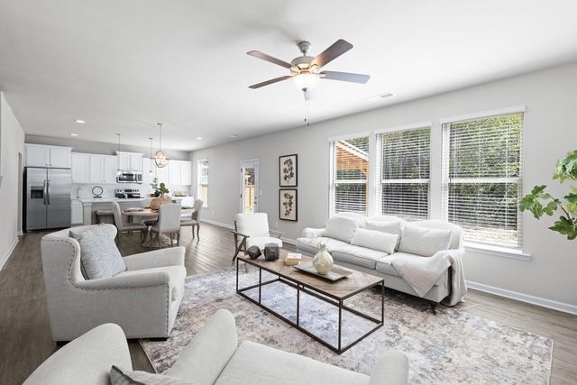 58 Purackal Lane, Statham, GA 30666