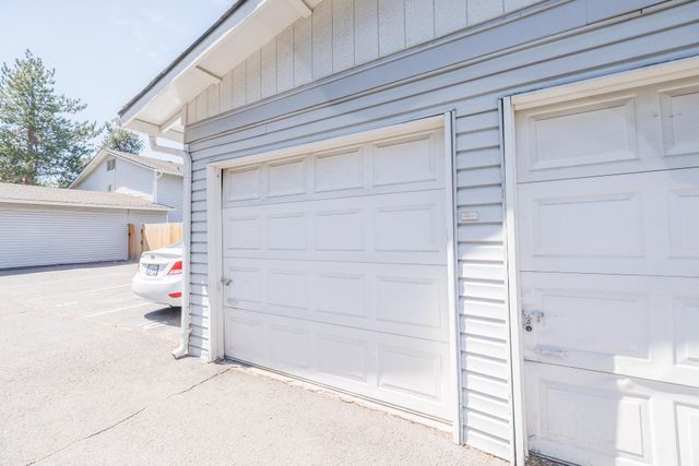1630 SE Tempest Drive 9, Bend, OR 97702