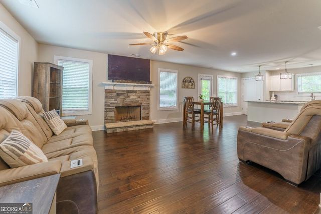 46 Longview Drive, Dawsonville, GA 30534
