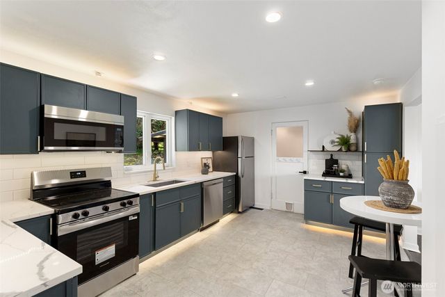 3518 Petersville Road NE, Bremerton, WA 98310