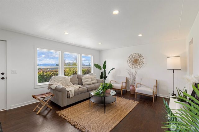 3518 Petersville Road NE, Bremerton, WA 98310