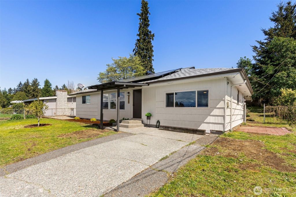 3518 Petersville Road NE, Bremerton, WA 98310
