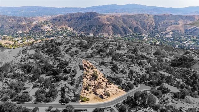 148 Stagecoach Road, Bell Canyon, CA 91307