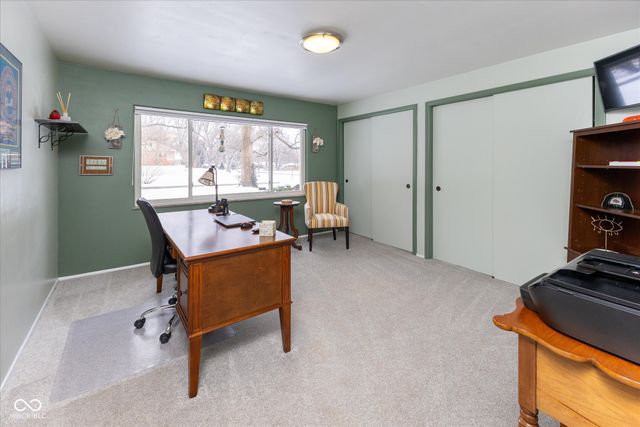 8804 Cholla Road, Indianapolis, IN 46240