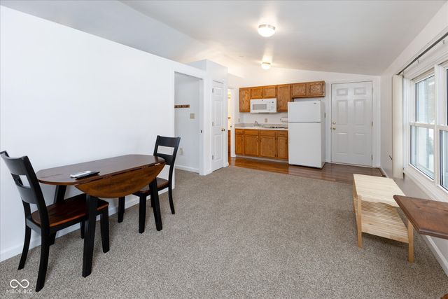 8804 Cholla Road, Indianapolis, IN 46240