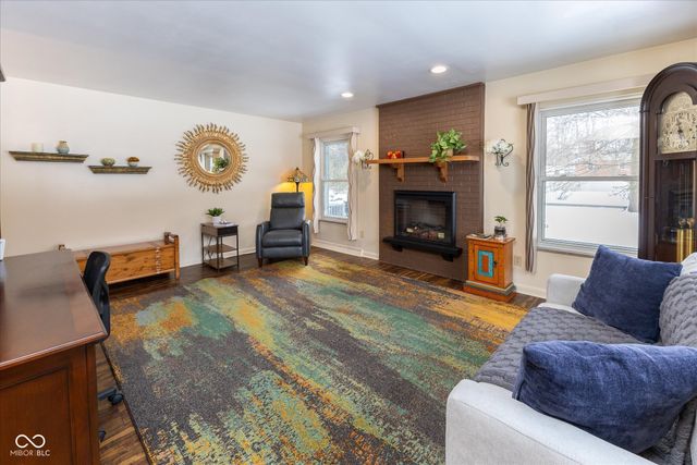 8804 Cholla Road, Indianapolis, IN 46240