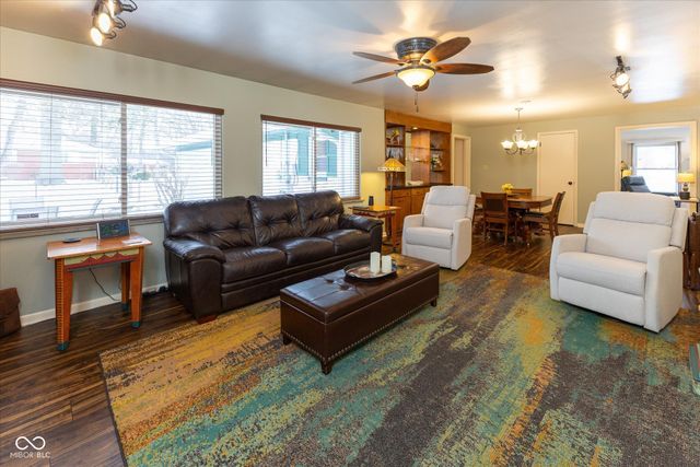 8804 Cholla Road, Indianapolis, IN 46240