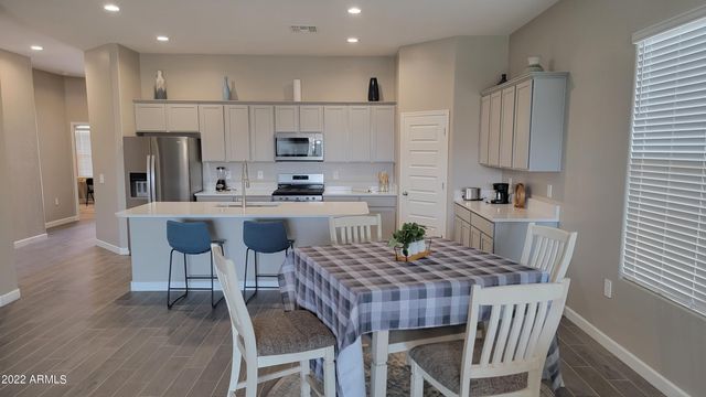 40871 W SUNLAND Drive, Maricopa, AZ 85138