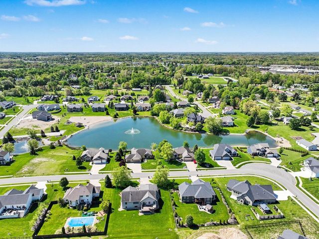 56 N Superior Avenue, Warsaw, IN 46582