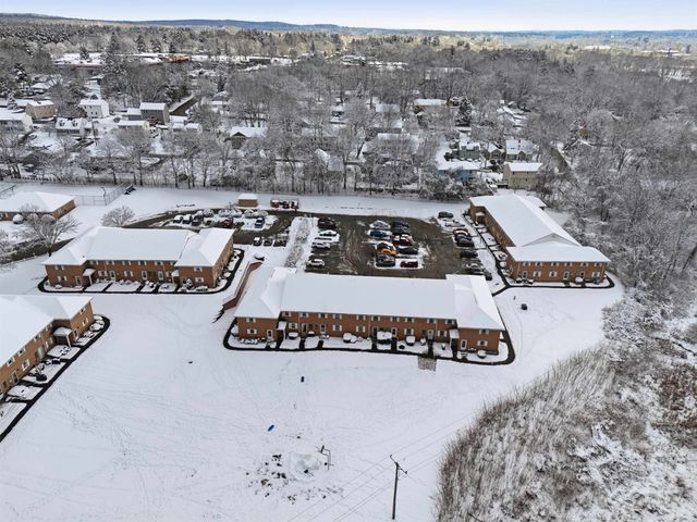 804 Elmwood Drive, Hudson, NH 03051