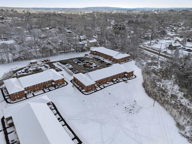 804 Elmwood Drive, Hudson, NH 03051