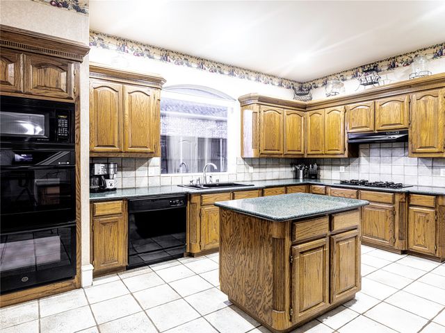 7205 Bettye Haun Drive, Plano, TX 75024